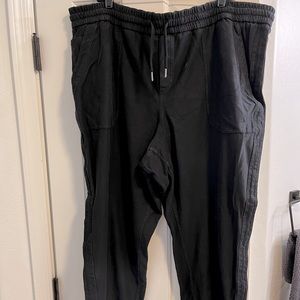 Plus Athleta Farallon Joggers